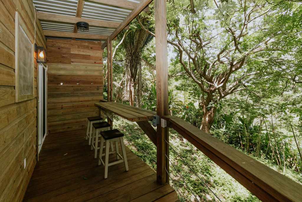 Maitri Roatan photo 4
