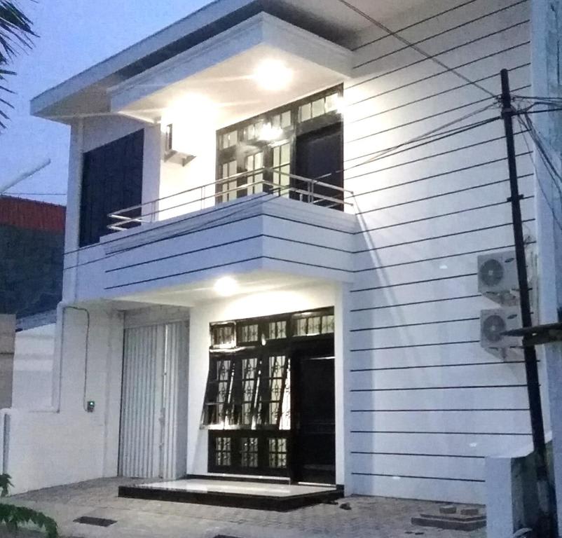 Mess Inn Semarang photo 1