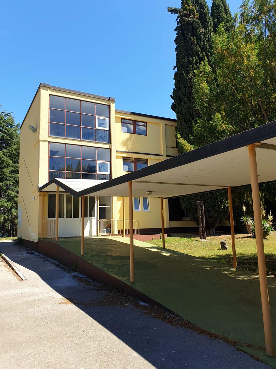 Pinesta Youth Hostel photo 1
