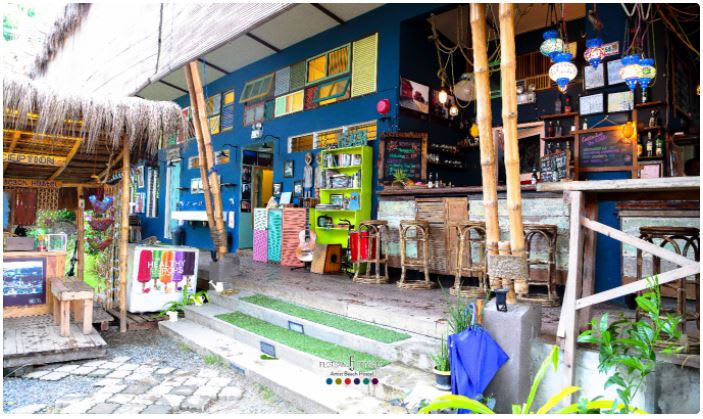 Flotsam and Jetsam Artist Beach Hostel La Union photo 1