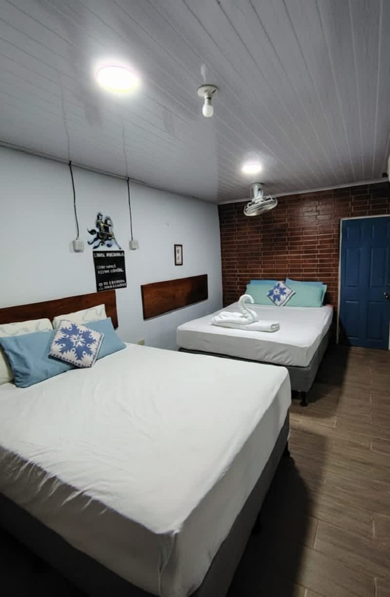Hostal Leyendas photo 2
