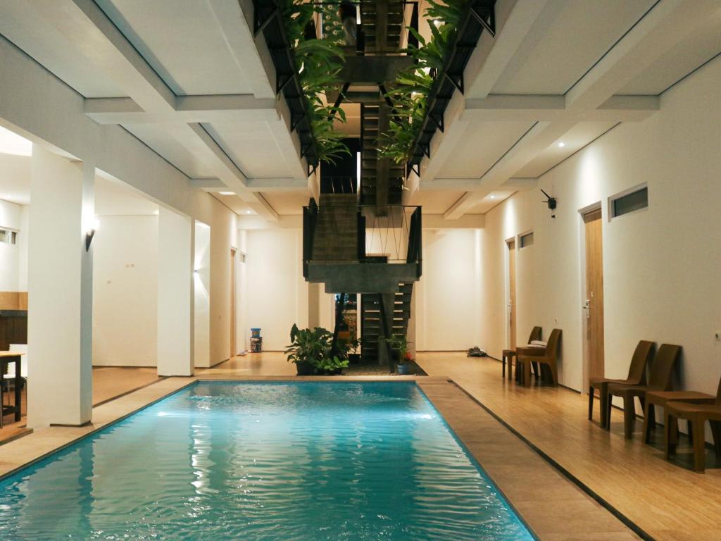 Rion Hostel Bogor photo 4