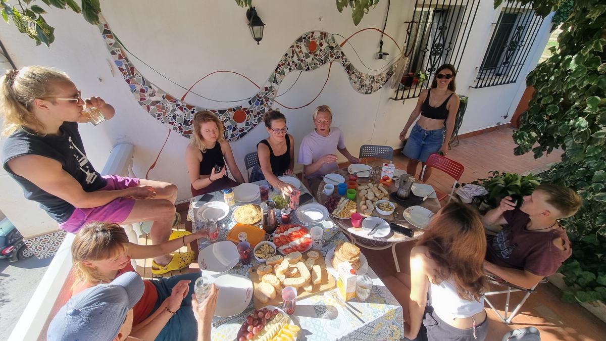 Solana de Granada - Outdoor and Climbing Hostel photo 4