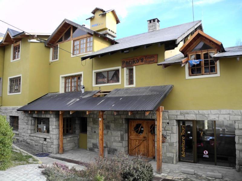 Periko's Youth Hostel photo 1