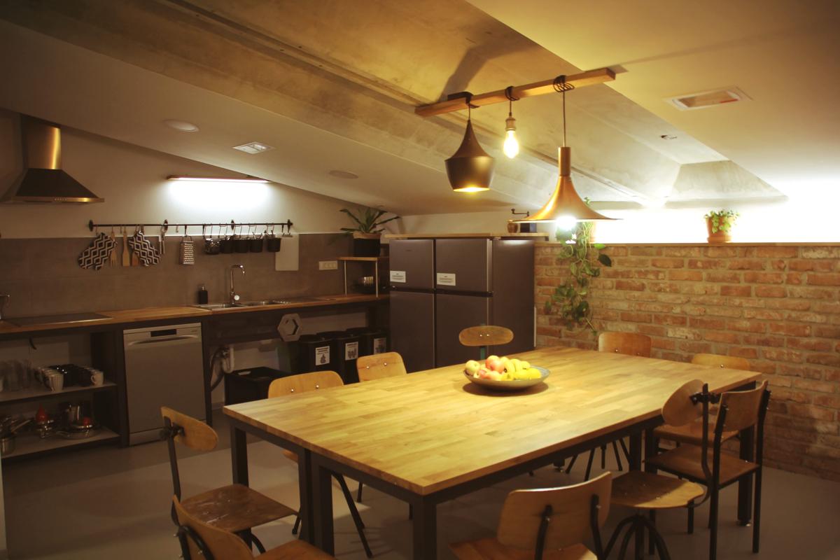 Garage Hostel photo 3