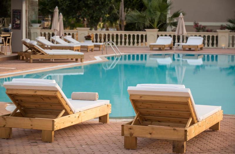 Notos Heights Hotel & Suites Malia photo 4