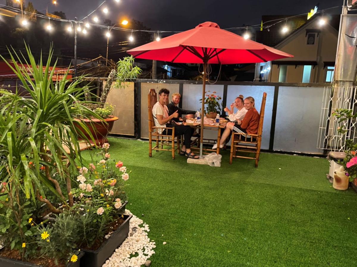 Redhouse Backpackers Hostel photo 1