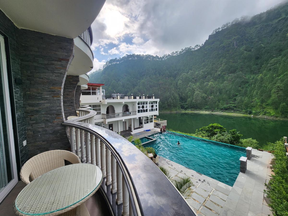 Khurpatal Lake Inn photo 3
