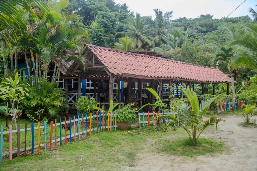 Vicina Maris Beach Lodge photo 3