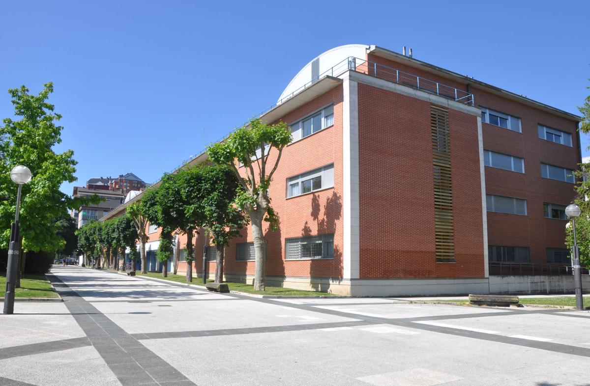 Residencia Universitaria Resa Tomás Alfaro Fournier photo 3