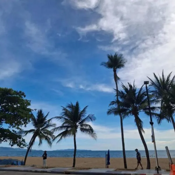 HOOD Pattaya photo 5