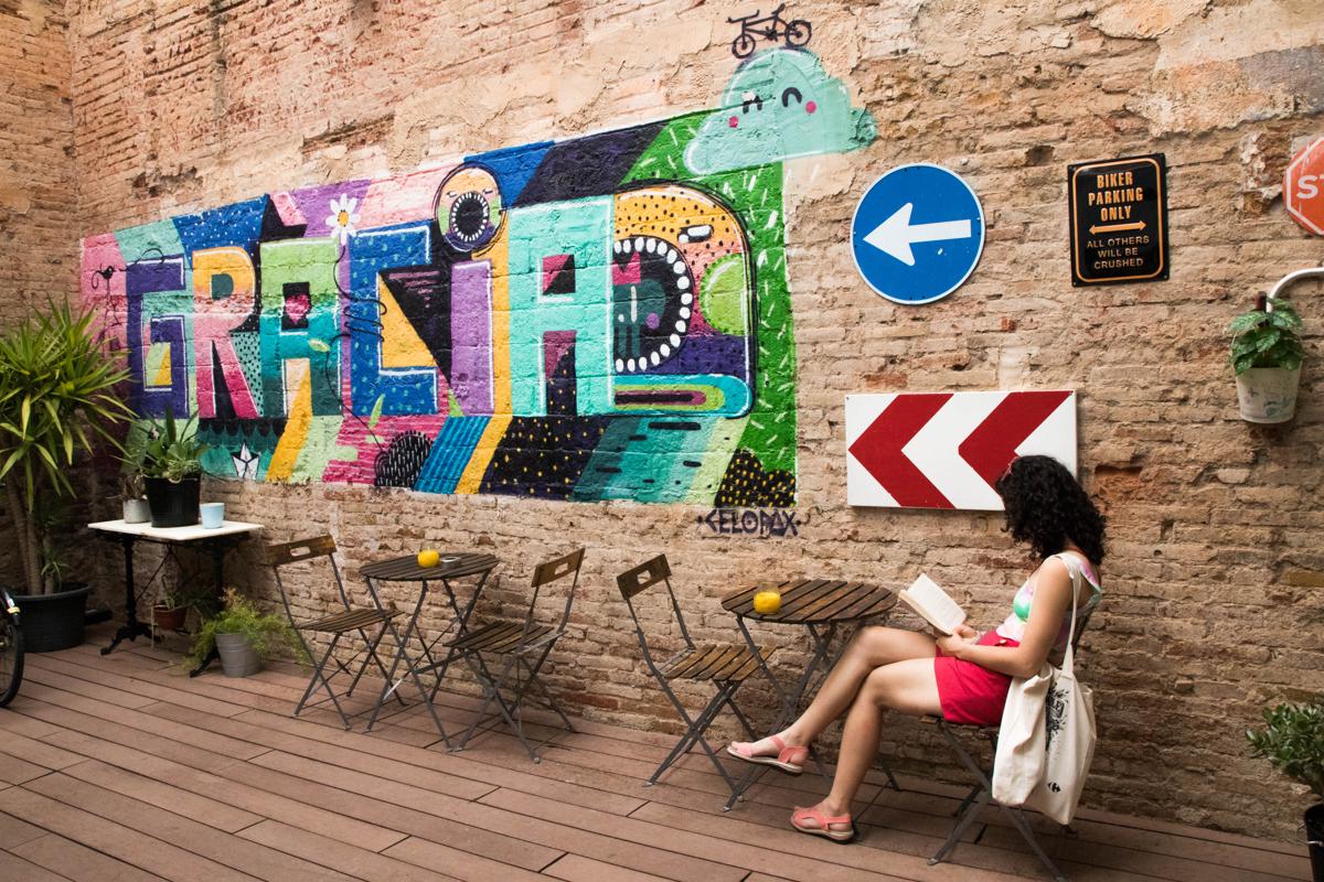 Sant Jordi Hostels Gracia photo 2