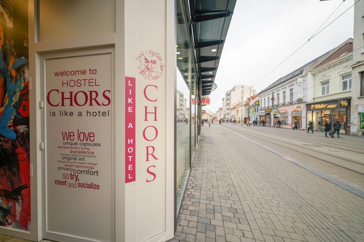 CHORS like a hotel | Capsule & NFT Boutique Hostel Bratislava | City Center photo 4