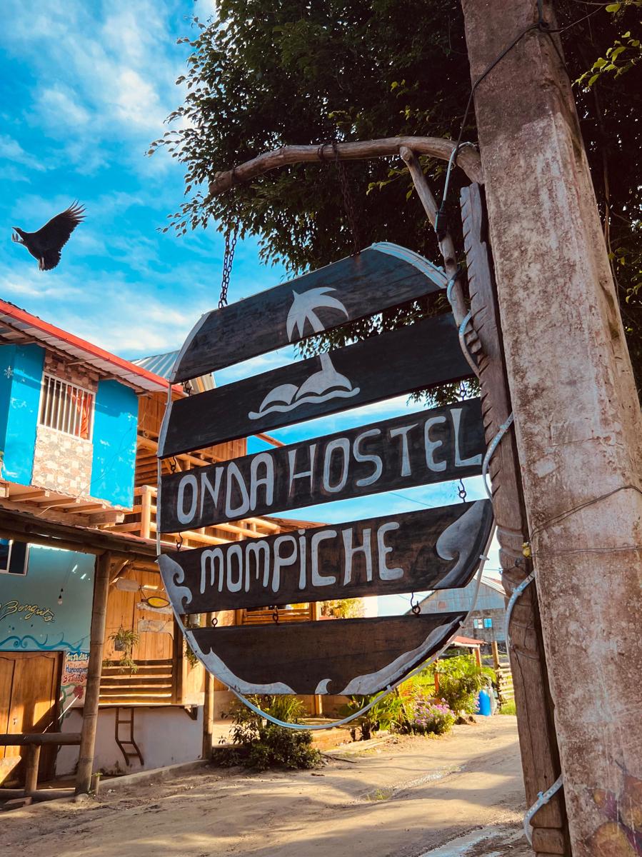 Onda Hostel Mompiche photo 1