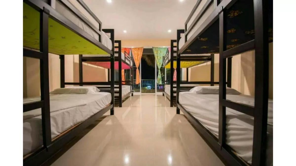 Painting Family Hostel photo 1