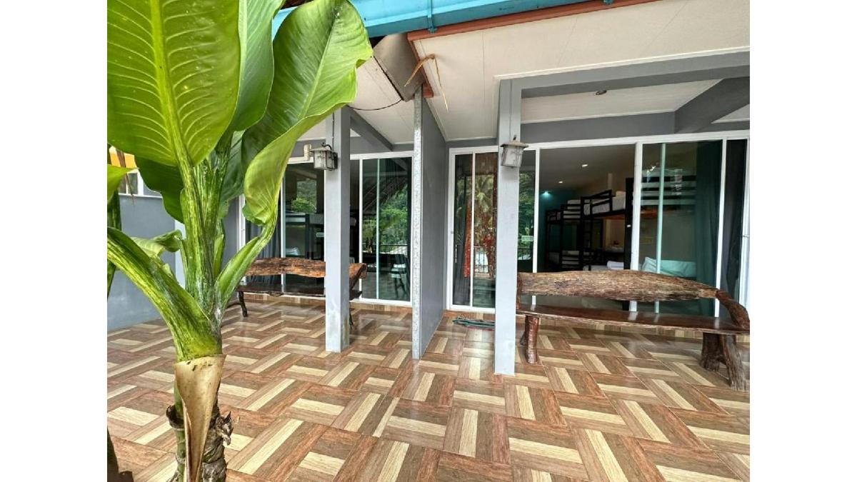 Painting Family Hostel photo 4
