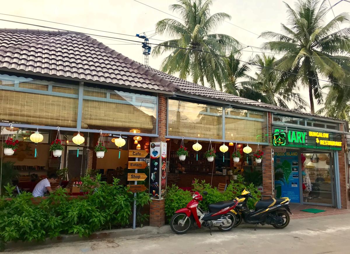 Canary Bungalow photo 1