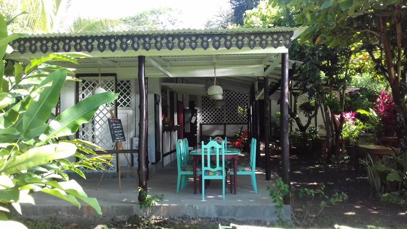 Bajo el Arbol B&B photo 3