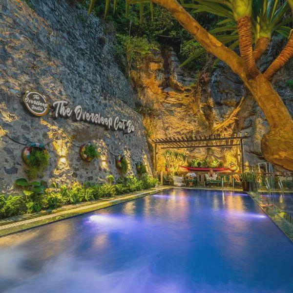 The Oversleep Cat Ba Hostel & Pool Bar photo 5