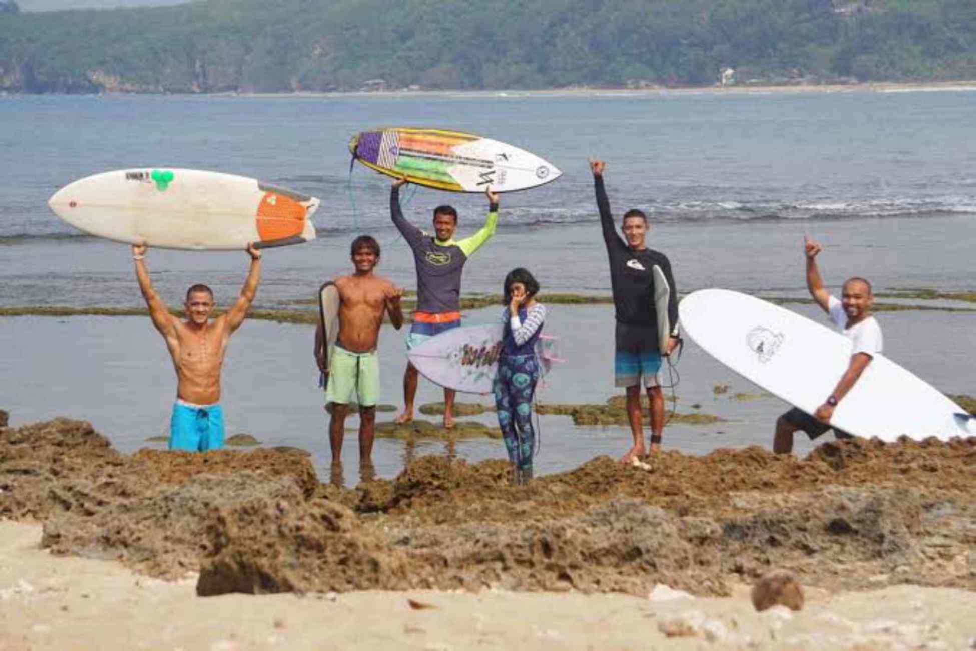 Stay & Surf at Cimaja Beach photo 4