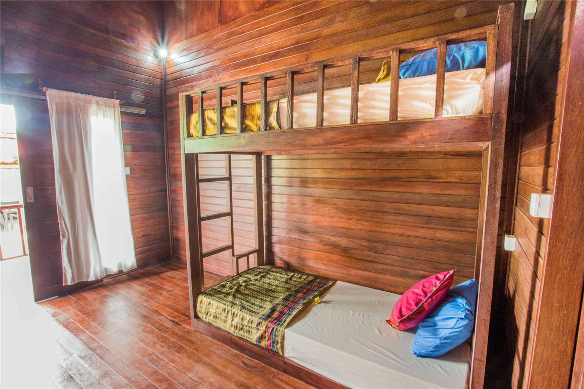 Uma Hostel Nusa Lembongan photo 4