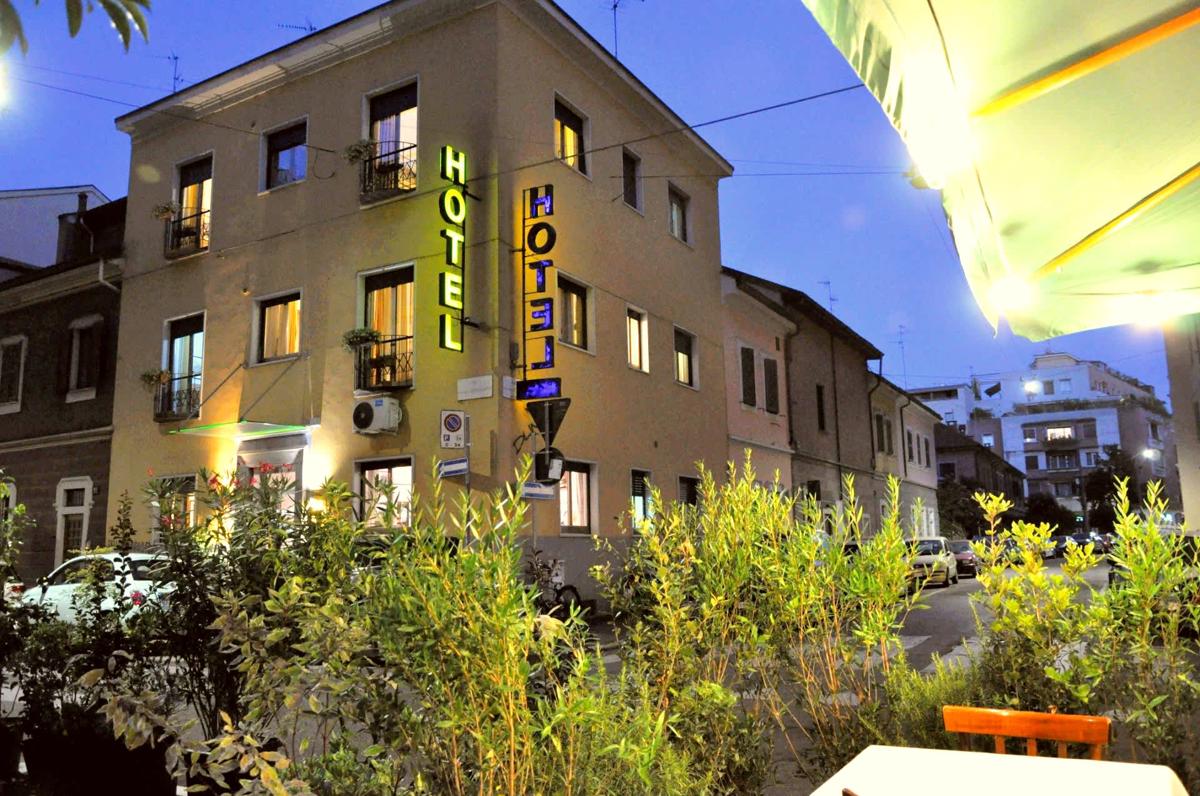 Hotel Dover photo 1