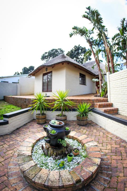 Winelands Villa Guesthouse and Cottages photo 3