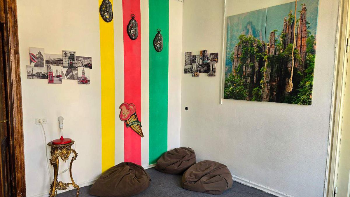 Colors Hostel photo 3