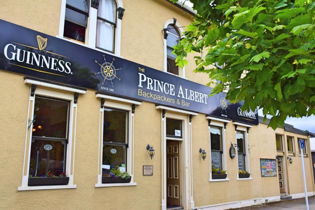 Prince Albert Backpackers photo 1