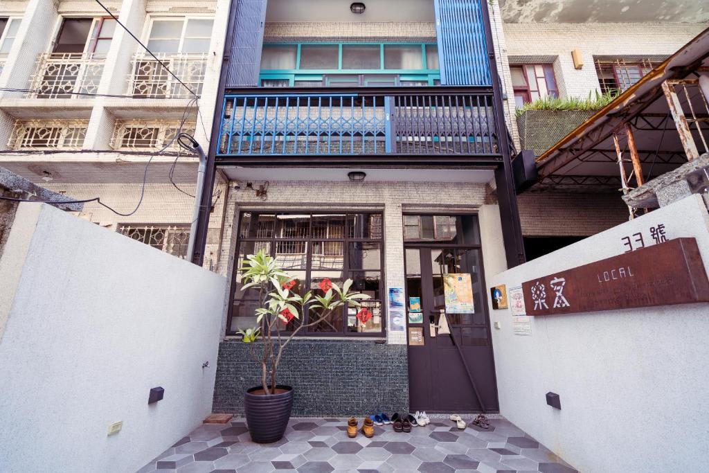 Local Backpacker Hostel photo 4