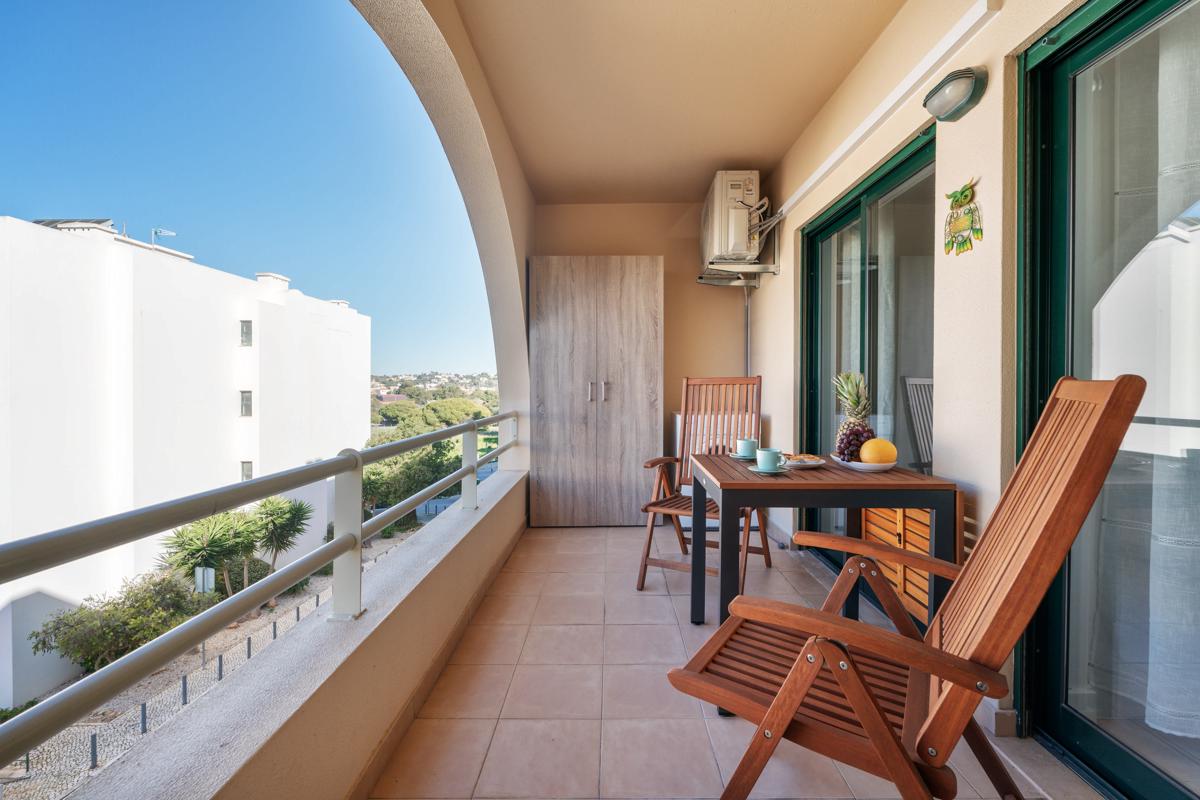 Stylish Apartments Near Beach and Lush Nature photo 1
