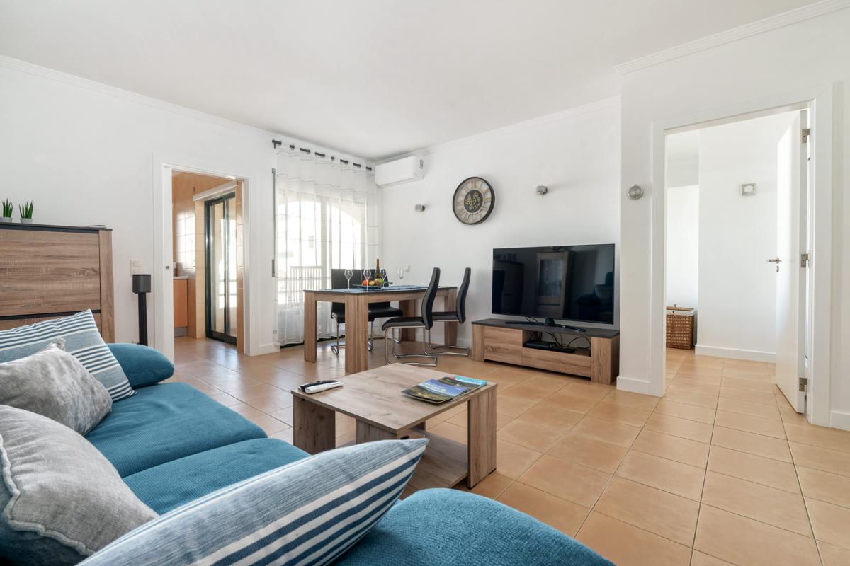 Stylish Apartments Near Beach and Lush Nature photo 2