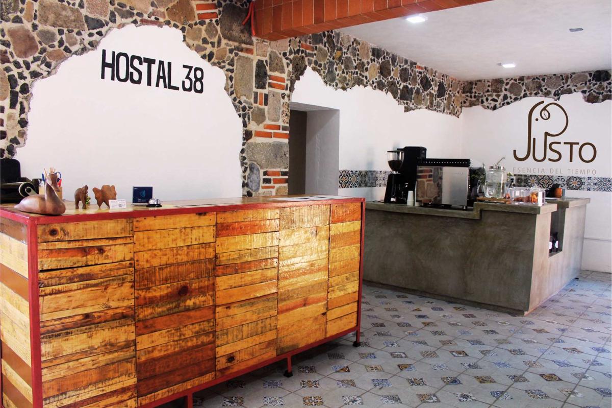 Hostal 38 photo 2