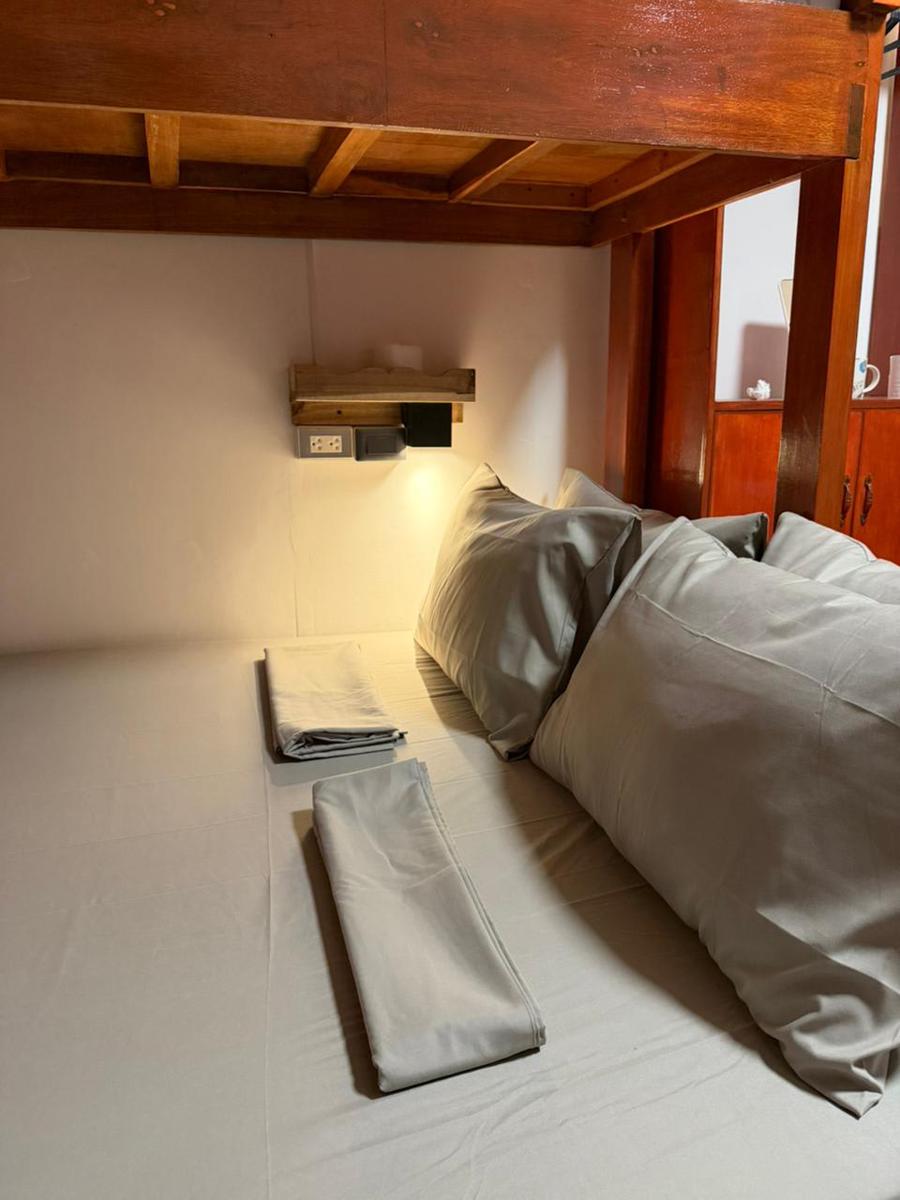 Aquaholik Traveler's Lodge photo 3