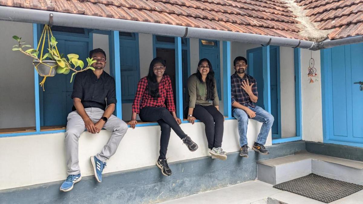 Crossroads Hostel photo 3