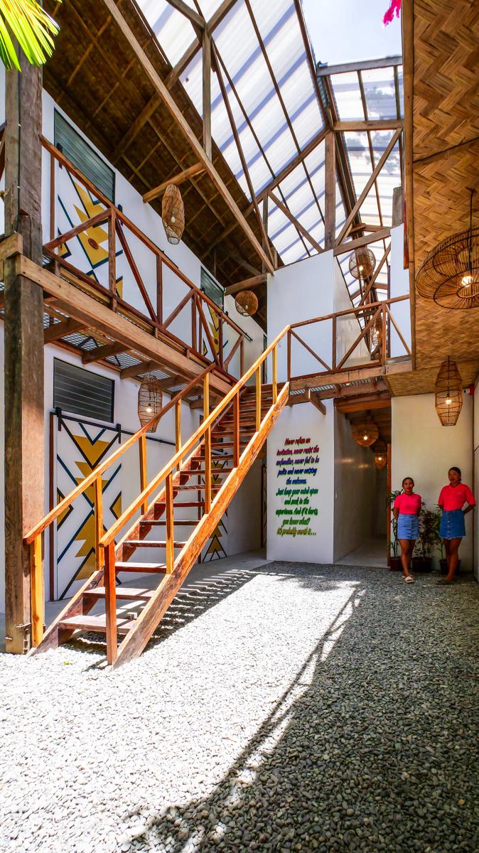 Sip Sunset Hostel and Lounge photo 3