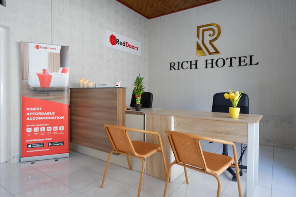 RedDoorz near Mataram University photo 3
