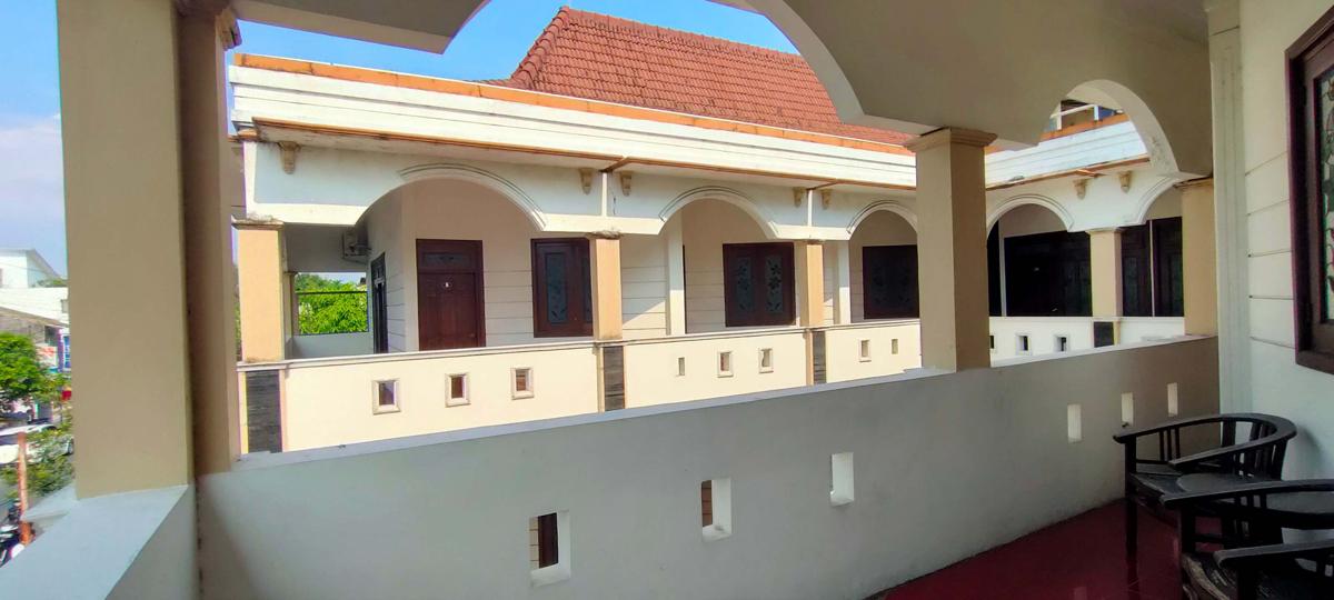 Mangkuyudan Hotel Solo photo 4