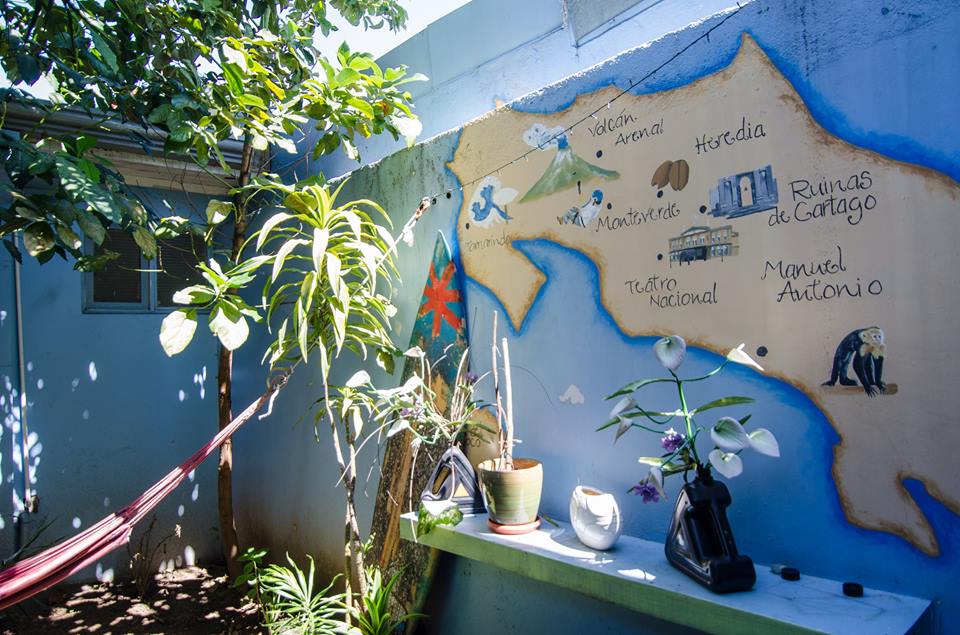 In The Wind Hostel & Guesthouse photo 4