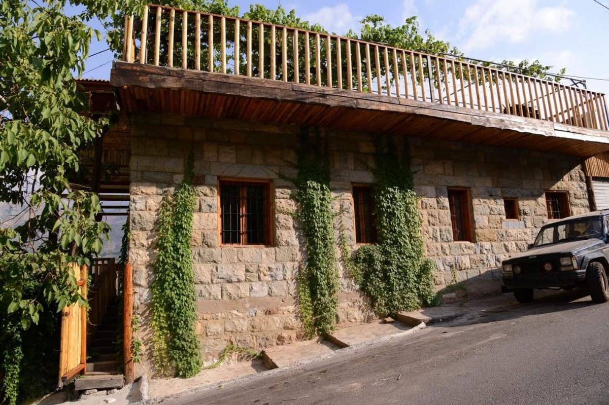 View Lodge Bcharre photo 2