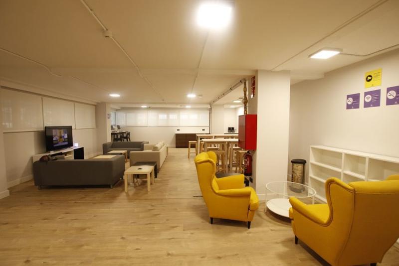 Bilbao Metropolitan Hostel by Bossh Hotels photo 4