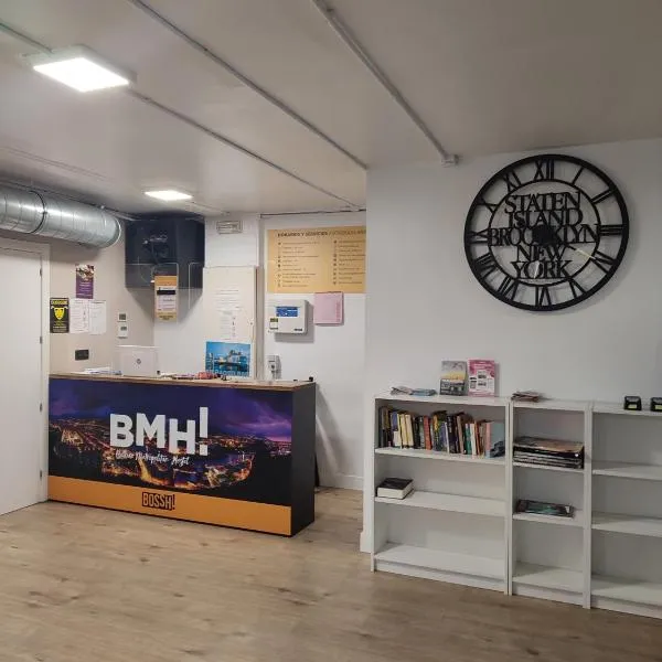 Bilbao Metropolitan Hostel by Bossh Hotels photo 5