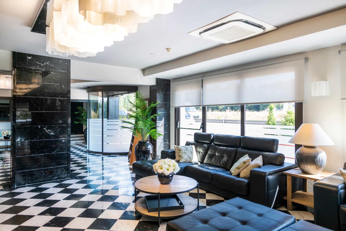 Salles Hotel Aeroport de Girona photo 3