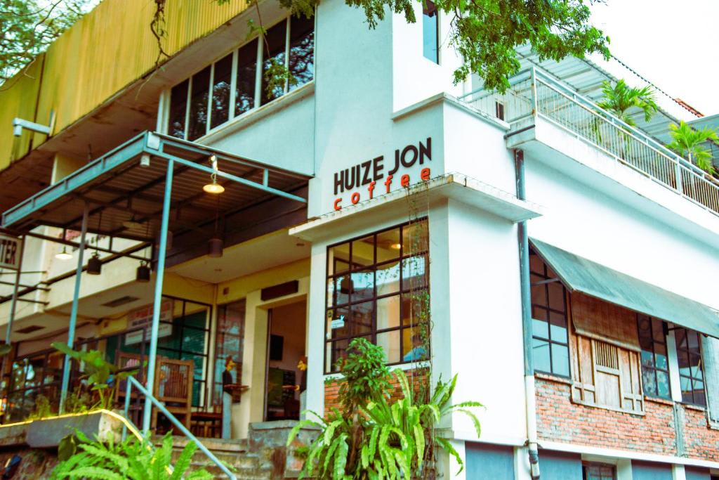Huize Jon Hostel photo 1