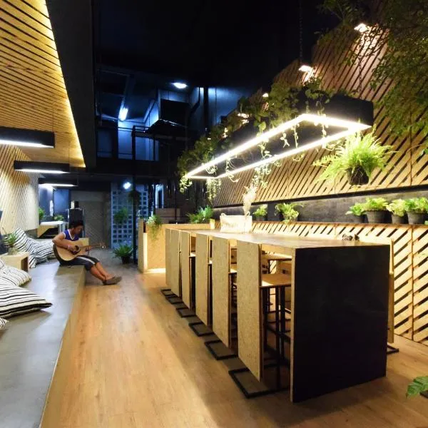 Hugger Hostel photo 5