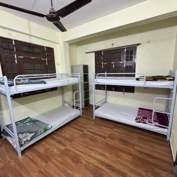 Awara Hostels & Dormitory photo 5