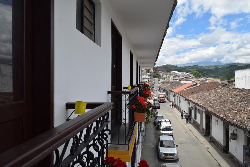 Les Balcons Hostel photo 4