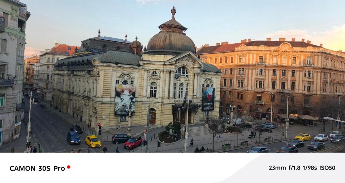 Full Moon Budapest photo 5