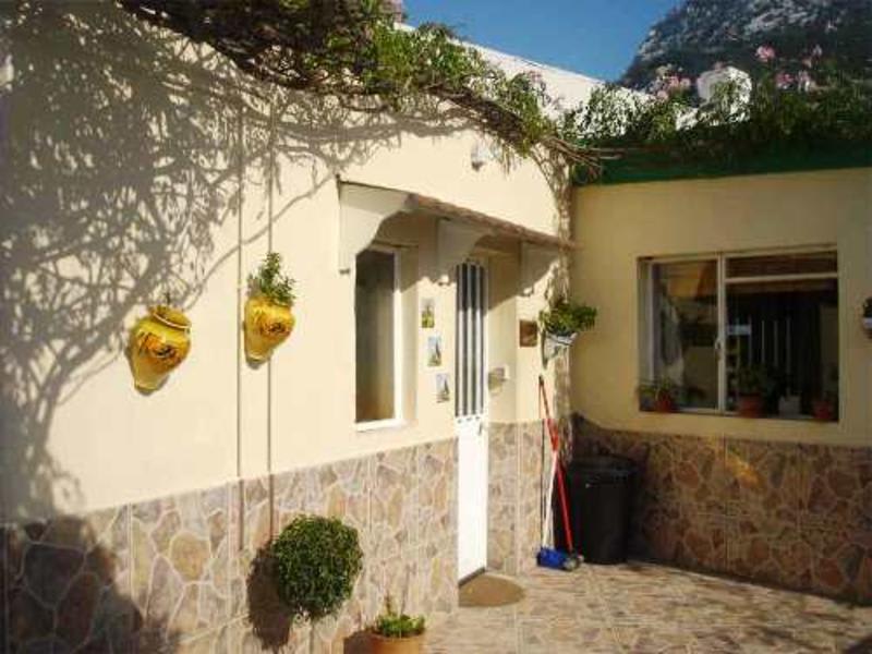 Emile Hostel photo 1