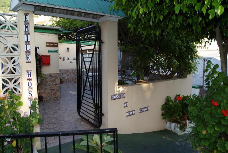 Emile Hostel photo 2